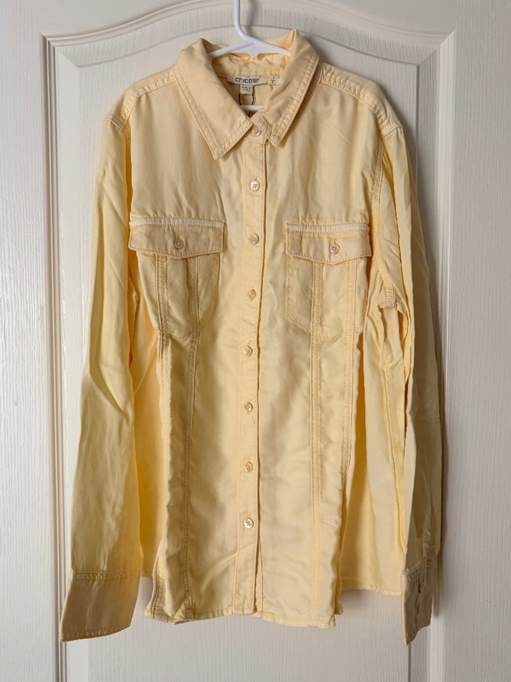 NWT Chicos Yellow Collared Two Pocket Button Down Long Sleeve Top, 1 (Medium)